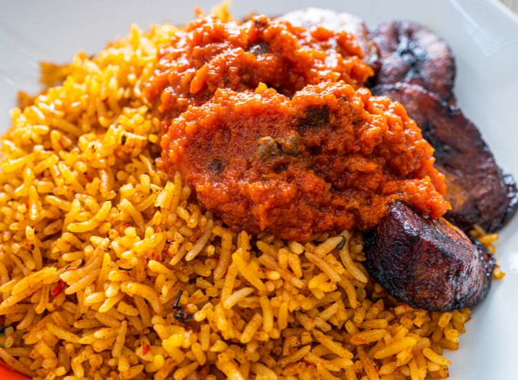 Jollof Rice plat emblématique de la cuisine nigériane